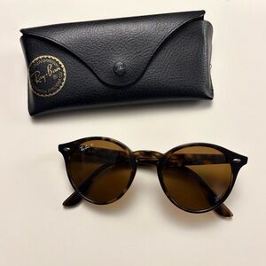 Ray-Ban Brown Havana Tortoiseshell Polarized Round Phantos Shape Sunglasses